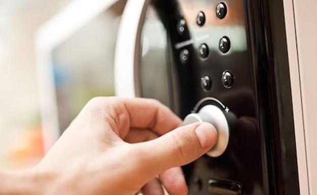 Los mejores microondas por menos de 50 euros, según la OCU
