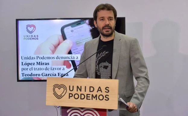 El murciano Sánchez Serna, nuevo coportavoz de Podemos