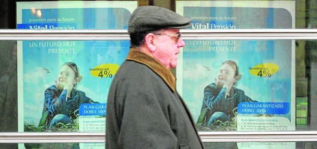 Tres de cada cuatro pensiones privadas de la Región se abren al riesgo bursátil