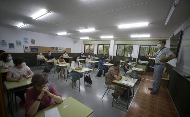 La oferta de plazas de maestro podría superar el millar de puestos en junio