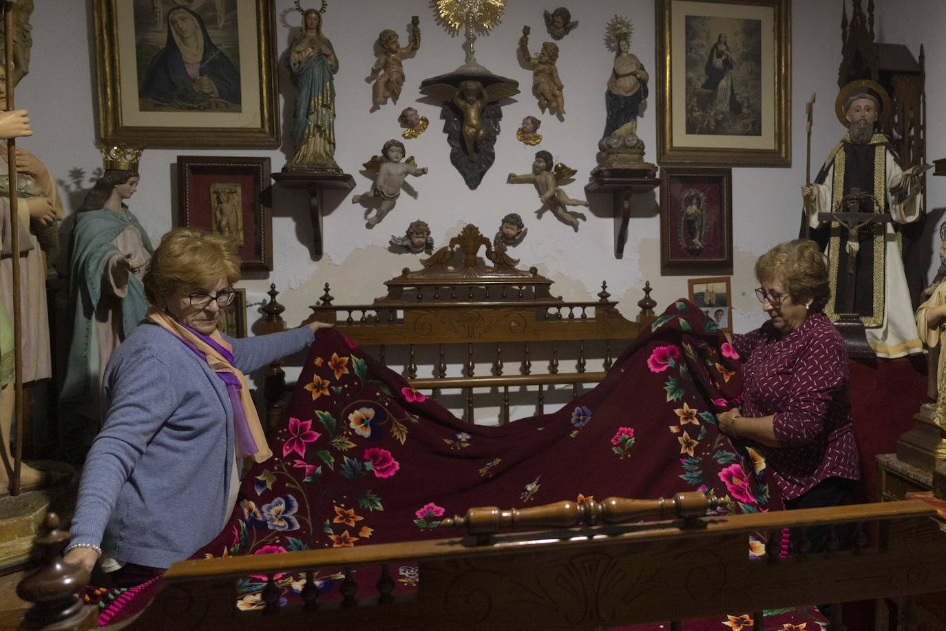En la huerta de Murcia perdura la tradición de adecentar las alcobas en el Día de Todos los Santos