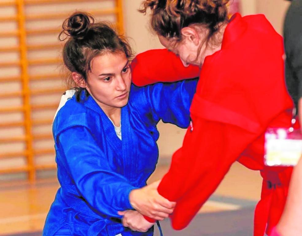 Carlota Prendes tira de 'crowdfunding' para poder competir en el Mundial