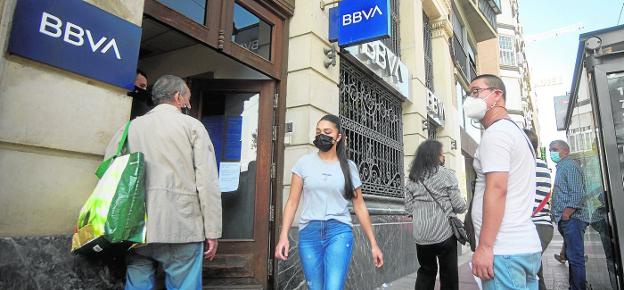 La liquidez de empresas y hogares de la Región de Murcia se disparó un 22% bajo los confinamientos