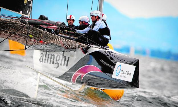 El 'Alinghi', a un paso del título en Lo Pagán