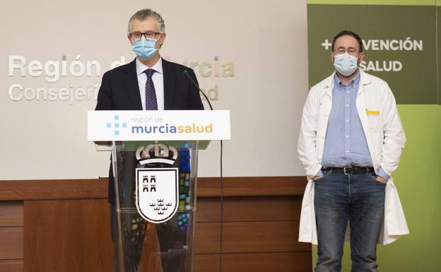 La incidencia sube levemente pero los ingresos caen a niveles previos a la quinta ola en la Región de Murcia