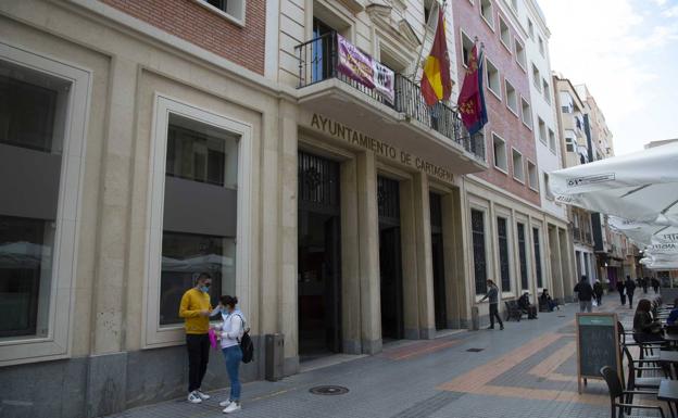 La pugna entre sindicatos y gobierno bloquea la consolidación de 178 puestos del Ayuntamiento de Cartagena