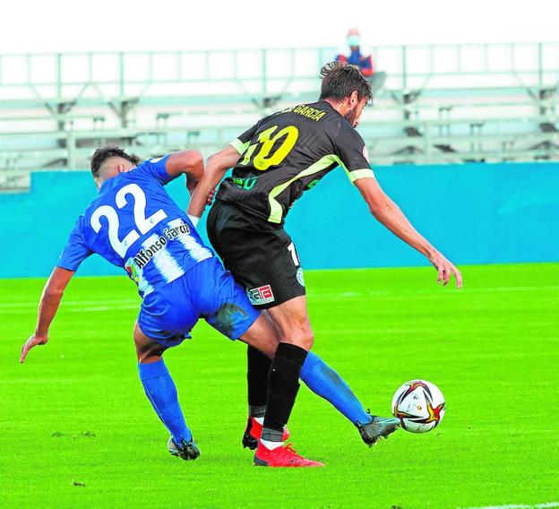 El Águilas juega un pésimo partido y acaba pitado por su afición