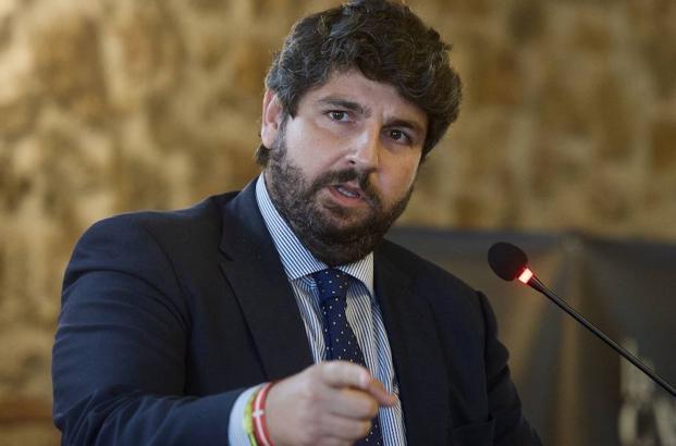 López Miras es el único líder que aprueba, pese a caer su valoración