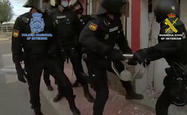 Desmantelan en Murcia y Alcantarilla un clan criminal dedicado a cometer robos en viviendas