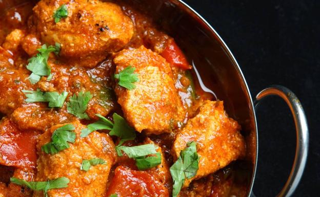 Pollo al curry rojo