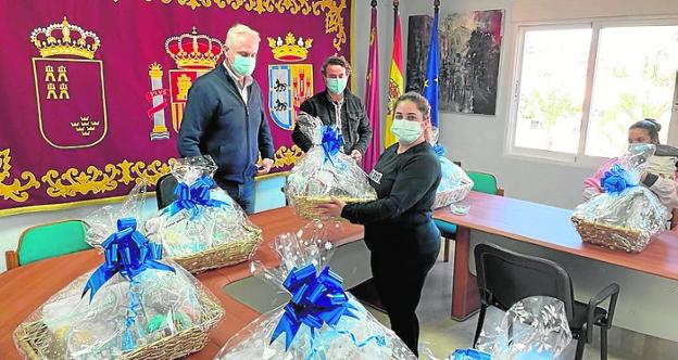 Obsequio municipal a los recién nacidos en Albudeite