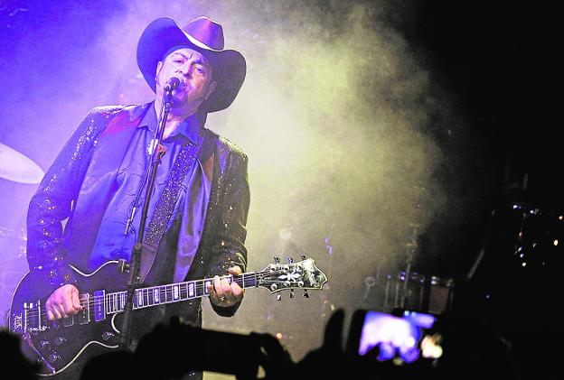 Los Rebeldes, una dosis de rock añejo