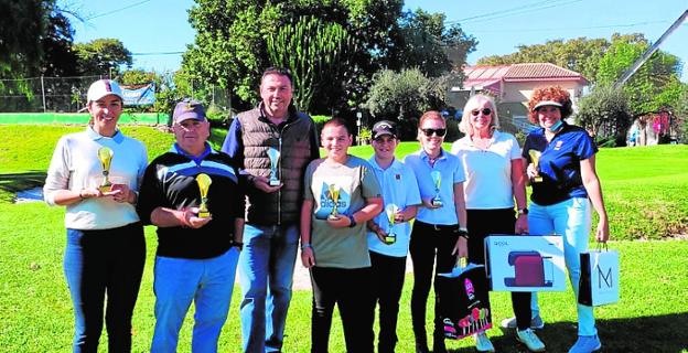Pacheco recauda para el comedor de Cáritas