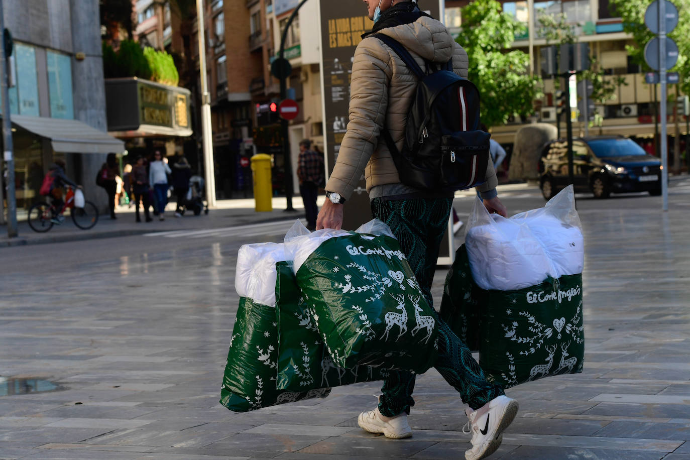 Comienzan las rebajas del 'Black Friday' en Murcia