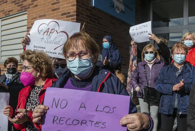 Nuevas protestas en 18 centros de salud de la Región de Murcia