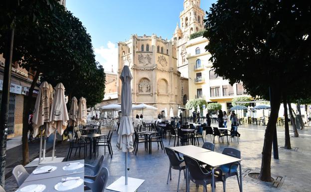 La hostelería del entorno de la Catedral de Murcia ganará medio centenar de mesas
