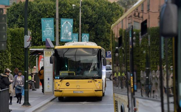 El nuevo sistema de autobuses urbanos conectará la UMU con 35 municipios