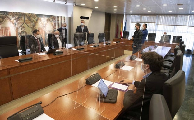 La Asamblea convoca un pleno extraordinario para cambiar su Reglamento