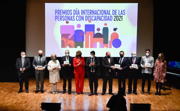 Los Premios de la Discapacidad reconocen «a quienes trabajan cada día para hacer mejor y más inclusiva la Región»