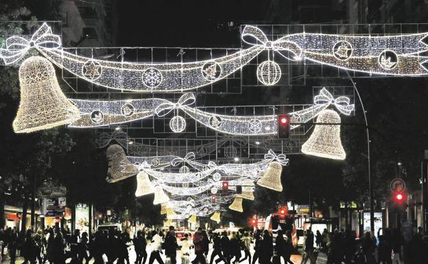 El montaje de las luces navideñas en Murcia se retrasa «por un recurso contra la adjudicación en el último momento»