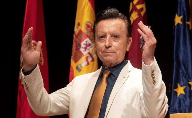 Ortega Cano recibe el homenaje y el cariño de la afición de Almería