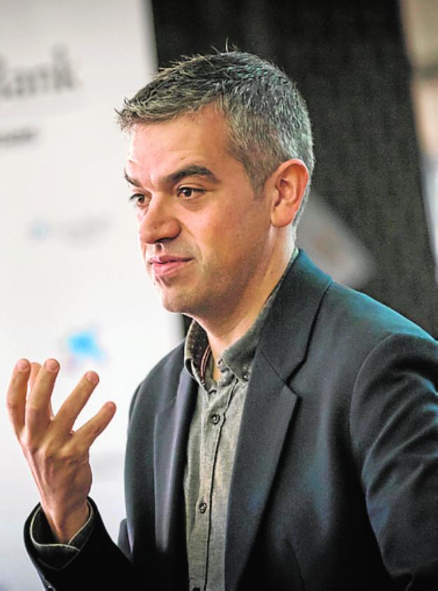 La fundación El Bulli forma a los bodegueros en Jumilla