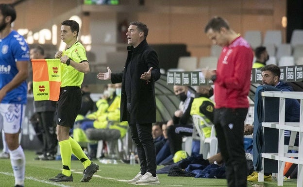 Carrión: «Siento impotencia, hemos hecho muy buen partido hasta la expulsión»