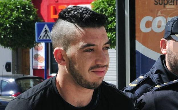 Un tribunal impide que el padre del presunto doble asesino de Las Torres pueda ir de acusador