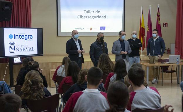 La ciberseguridad irrumpe en el aula para prevenir el acoso
