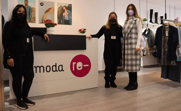 The counter of the Moda Re- store.