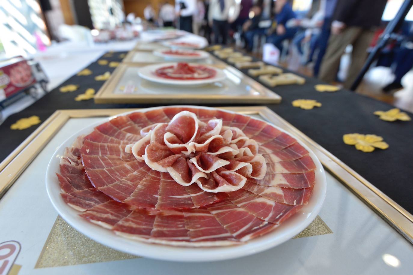 Por qué es tradición comer jamón ibérico en Navidad