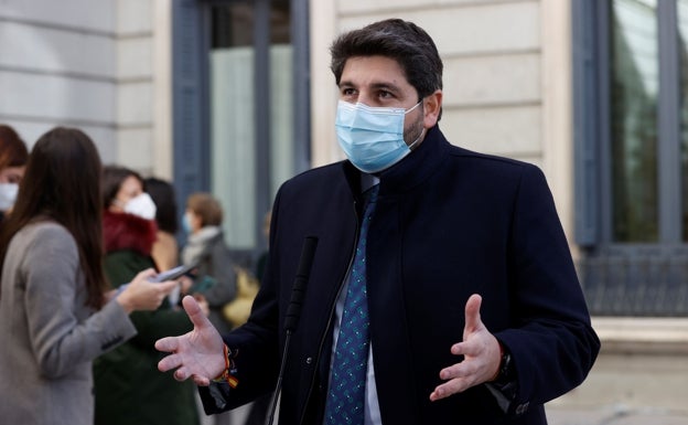 López Miras aplaude la decisión de Mañueco, pero no prevé seguir sus pasos en la Región de Murcia