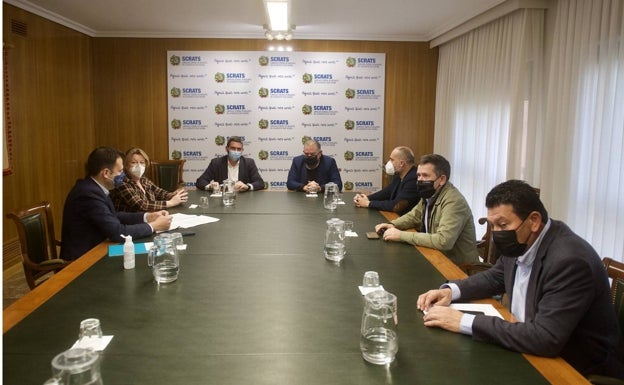 Los regantes acusan al Ministerio de «esconder» motivos políticos para recortar el Trasvase