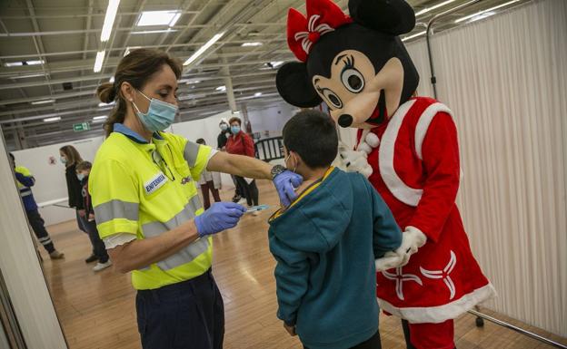 Los contagios y las cuarentenas entre los docentes y alumnos de la Región se triplican en un mes