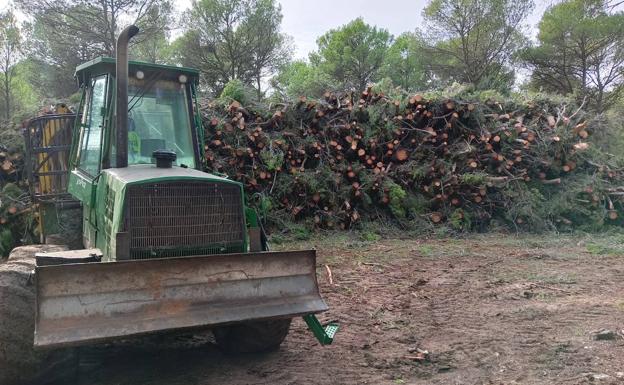 Un trabajador de 49 años sufre una amputación de su mano tras un accidente laboral en Alhama