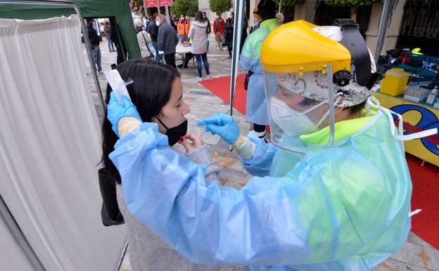 La Región de Murcia roza los 2.000 contagios de coronavirus en un día