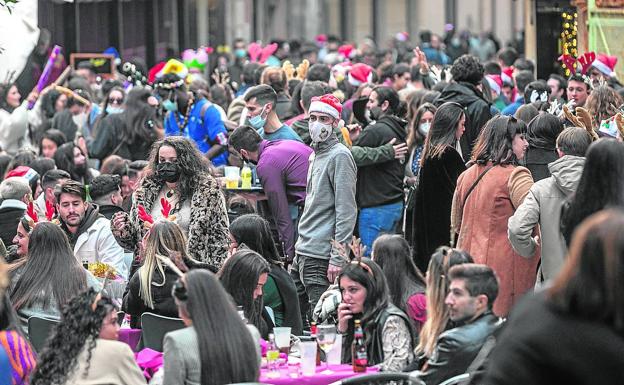 Una sexta ola de celebraciones masivas en la Región de Murcia
