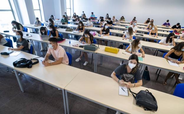 Las mujeres son ya casi el 62% del alumnado de la Universidad de Murcia