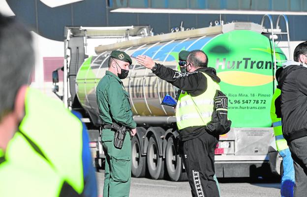 Nuevos piquetes frente a la sede de la patronal Froet