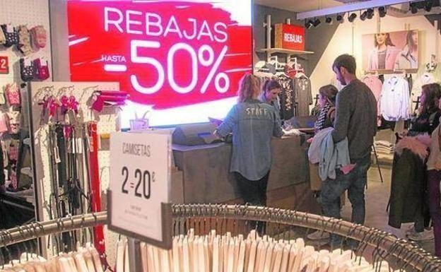 La campaña de rebajas generará 7.410 contratos en la Comunidad, un 30,8% más que antes de la pandemia