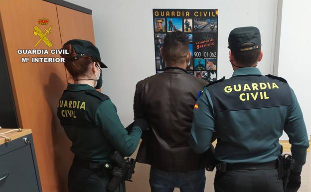 Detienen a un peligroso criminal que quemó a una indigente en Alguazas