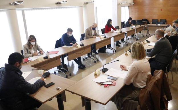 El Ayuntamiento de Murcia propone cambiar el festivo de apertura comercial del 1 de mayo al 13 de febrero