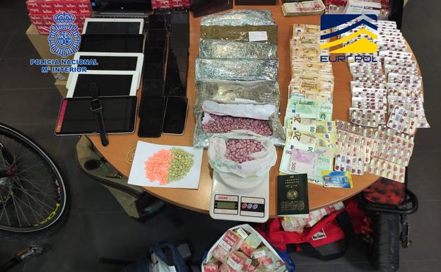 Cae una red de tráfico de migrantes entre España y Argelia con células en la Región y otras provincias