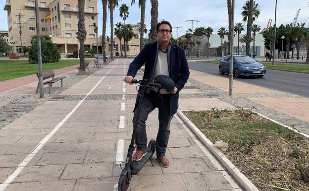 El auge de la bici y el patinete no contrarresta las emisiones del coche privado, según un estudio de la UPCT