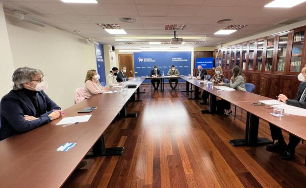 El PP regional exige a Sánchez una campaña para «reparar el daño que su Gobierno ha causado al sector ganadero»