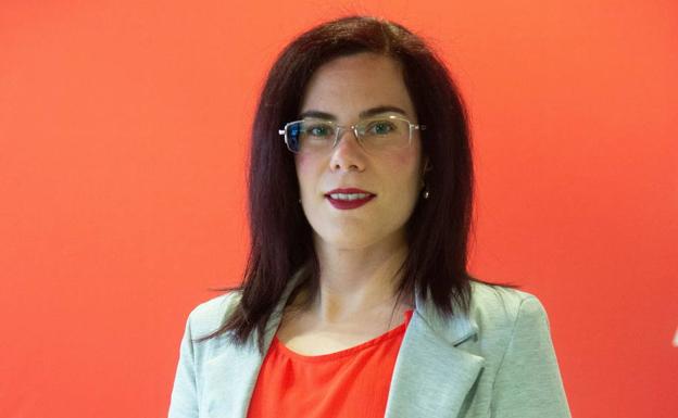 El PSRM acusa a Isabel Franco de «hacerse fotos en las residencias» en vez de arreglar los problemas de planificación y recursos