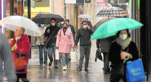 Seis asociaciones de comerciantes de Murcia, abocadas a la desaparición por el reintegro de ayudas