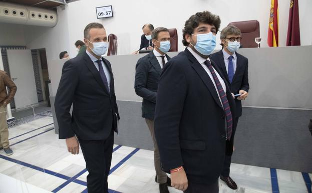 López Miras acudirá al Supremo si se discrimina a la Región con los fondos europeos