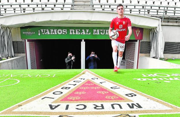 Manu Pedreño: «Puedo aportar mucho al Real Murcia»