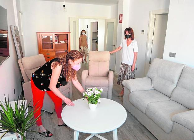Down Lorca y Asdifilor buscan financiación para abrir sus pisos en San Fernando